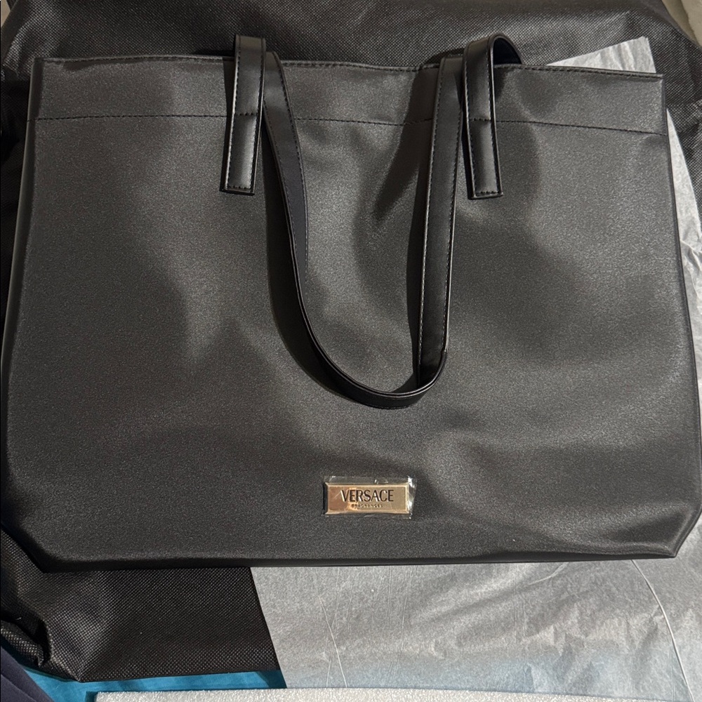 Versace Black Tote Bag New - Picture 3 of 7